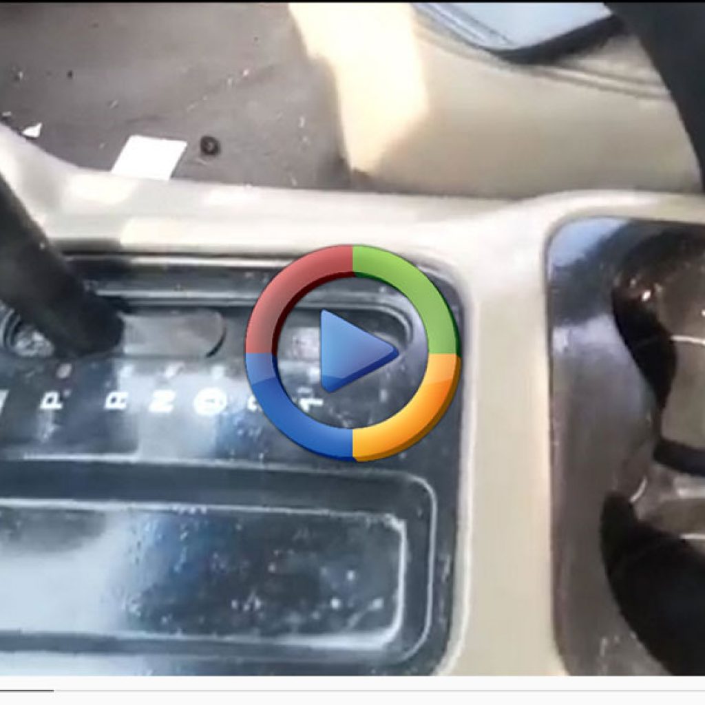 چگونه داخل خودرو را تمیز کنیم؟ (فیلم اختصاصی)