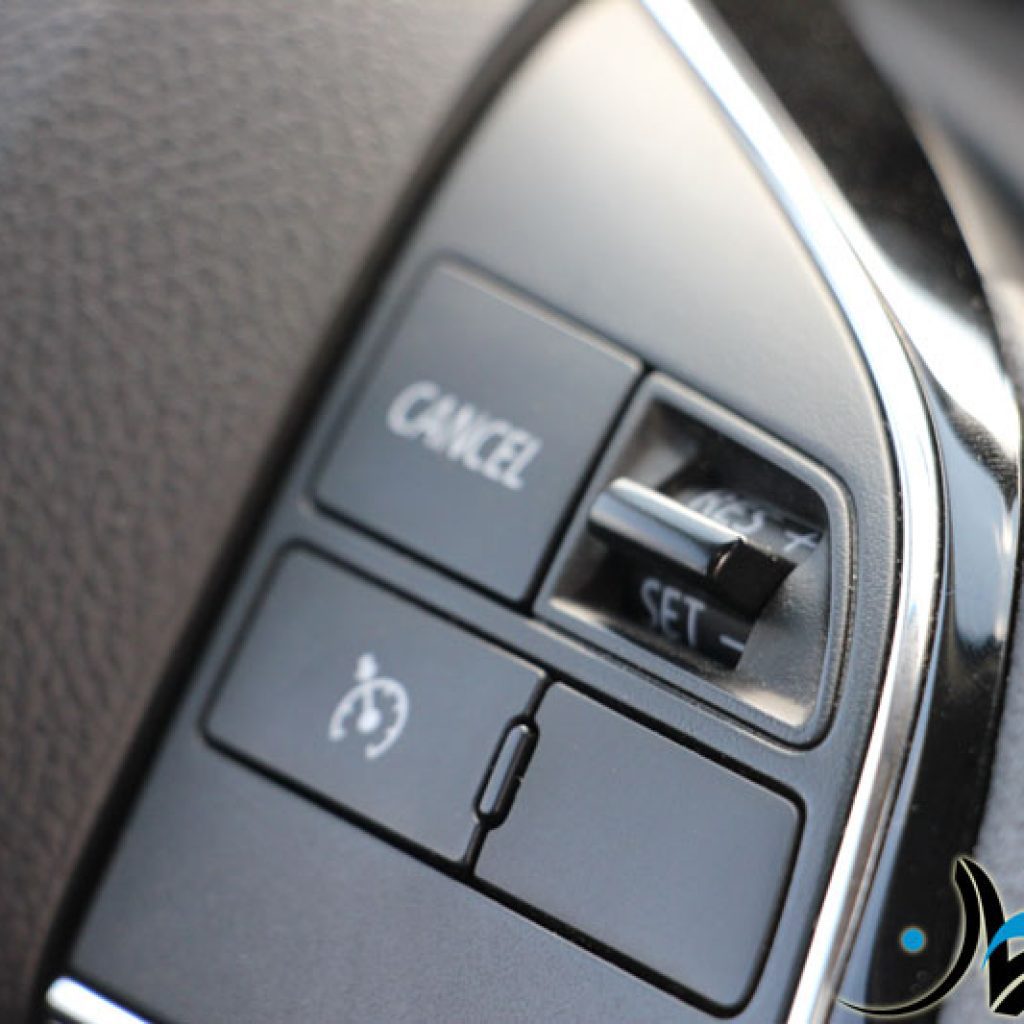 چطور از سیستم کروز کنترل استفاده کنیم؟