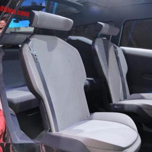 جیلی از یک محصول جدید با پلتفرم MPV پرده برداشت