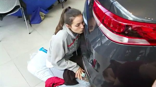 kiss-a-kia-contest1