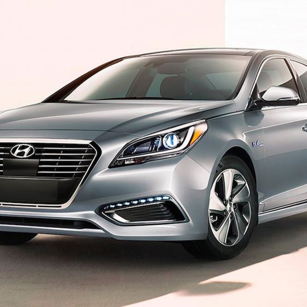 فروش خودروی هیبریدی هیوندای سوناتا LF توسط آسان موتور شروع شد!