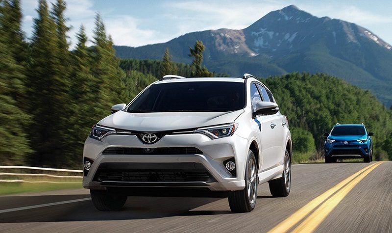 2017-RAV4-Toyota