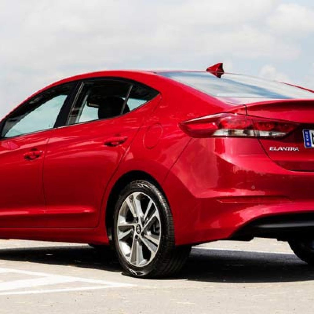 بررسی هیوندایی النترا: کوچک ولی کاربردی!