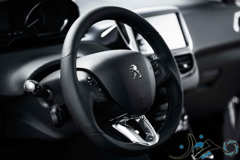 PEUGEOT_2008_1802PC315