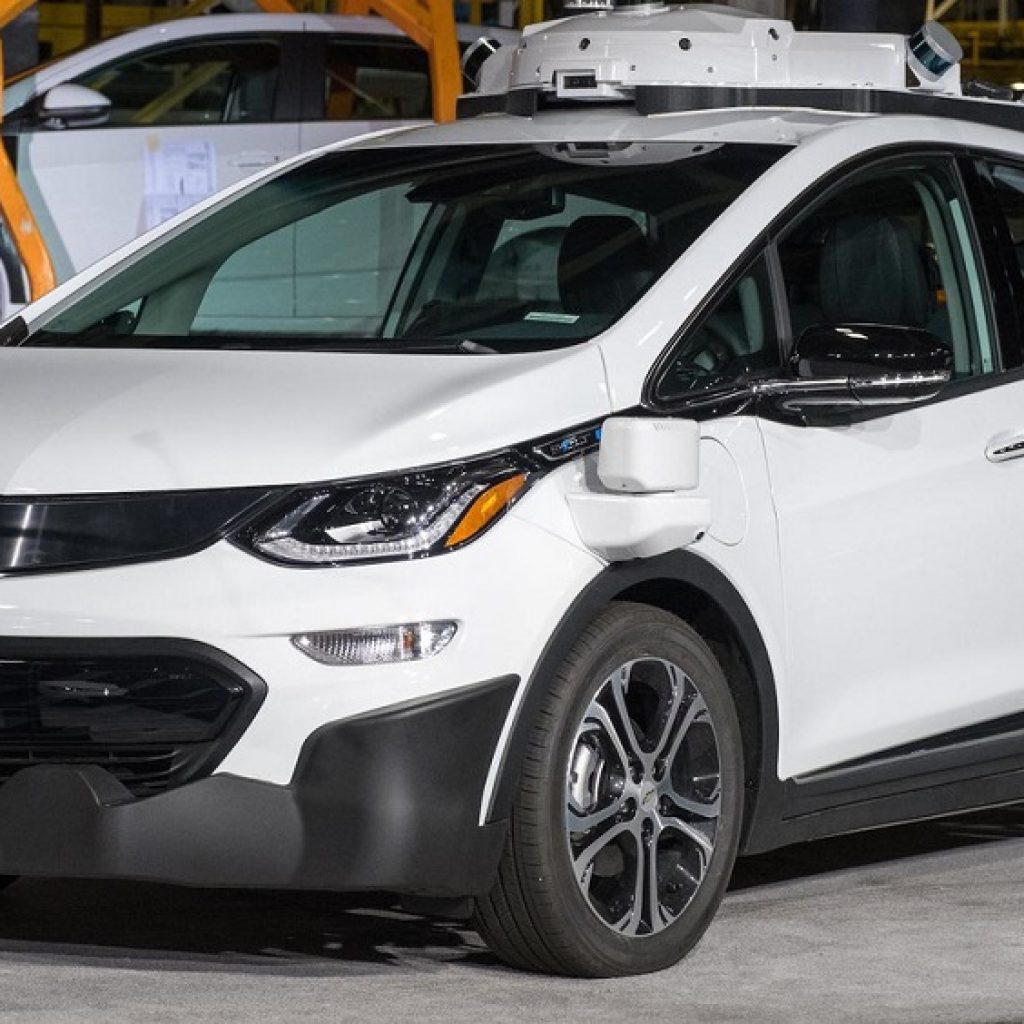 شورولت ناوگانی از ۱۳۰ خودرو الکتریکی بدون راننده راهی خیابان ها کرد!