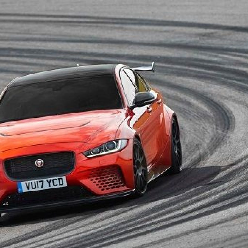 جگوار خودروی پر سرعت XE SV Project 8 را معرفی کرد