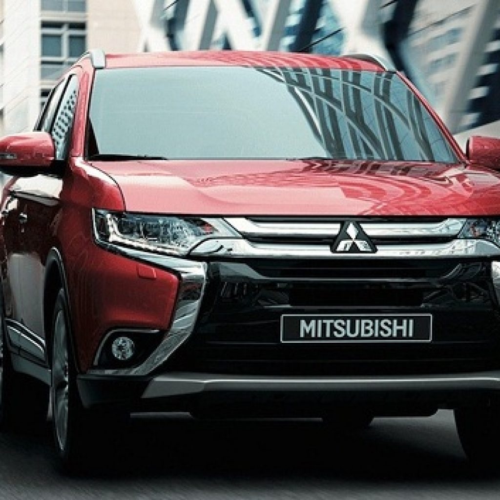 7 دلیل برای آنکه میتسوبیشی اوتلندر بخریم!