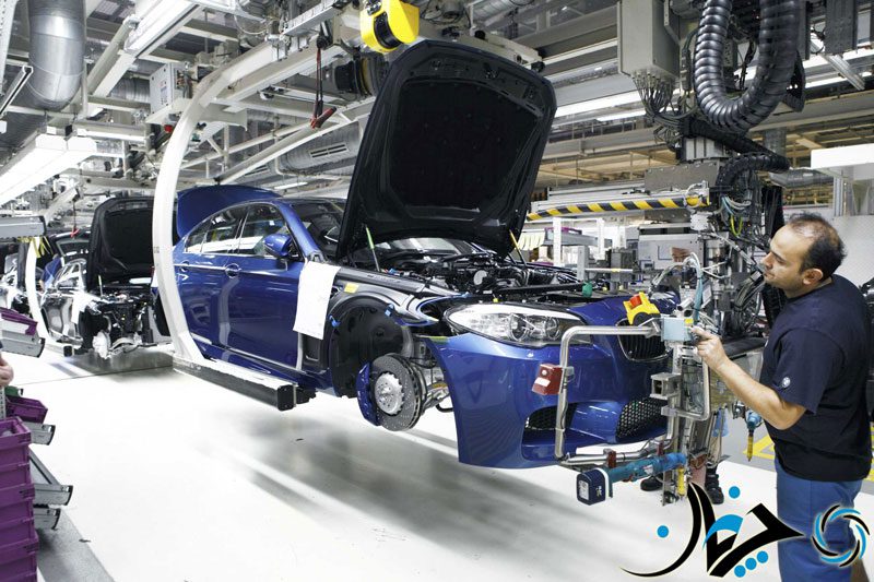 P90090871-bmw-plant-dingolfing-assembly-m5-assembly-frontend-module-03-2012-2250px