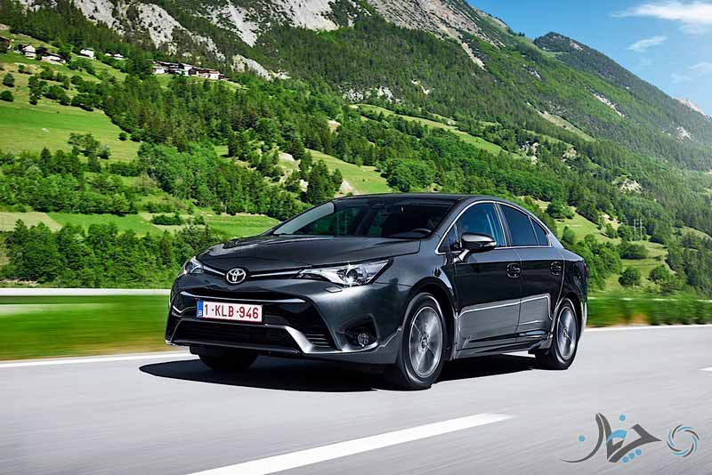 تفاوت خرید خودرو در ایران و اروپا با ۱۰۰ میلیون تومان چقدر است؟ تویوتا آونسیس