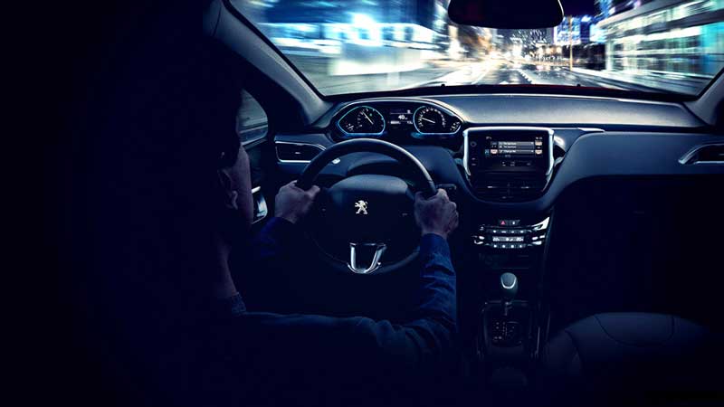 4 دلیل برای آنکه پژو 2008 بخریم!