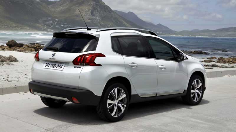 4 دلیل برای آنکه پژو 2008 بخریم!