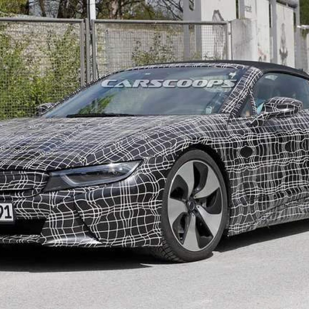 رونمایی از رودستر بی‌ام‌و i8 در نمایشگاه لس انجلس