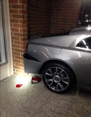 خسارت 500 هزار دلاری به یک فروشنده بنتلی!