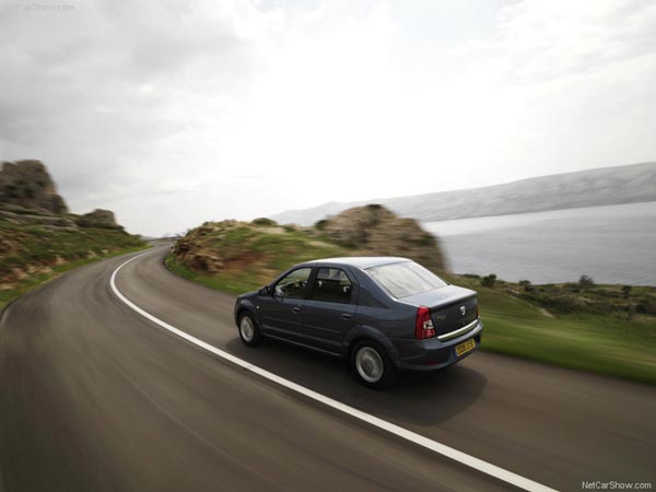 مقایسه تندر ۹۰ و دنا: زیبای ایرانی یا زشت رومانی؟