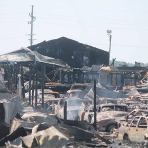 سوختن 150 خودرو کلاسیک و خاص در آتش!