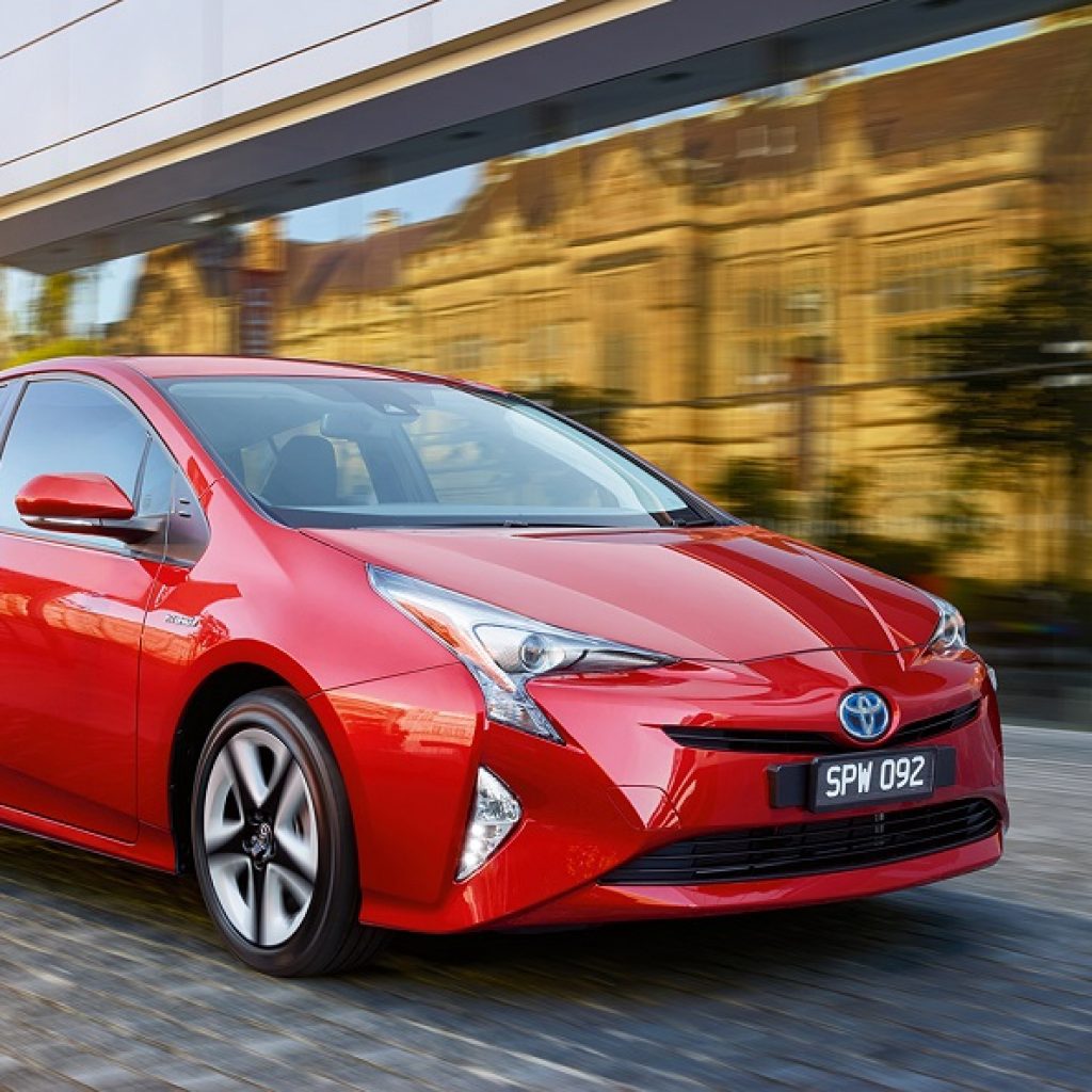 تویوتا پریوس، پرفروش‌ترین خودرو الکتریکی نام گرفت!