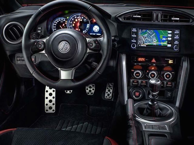 گیربکس دستی جدید تویوتا خودکار به دنده خلاص می‌رود!