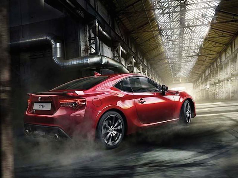 گیربکس دستی جدید تویوتا خودکار به دنده خلاص می‌رود!