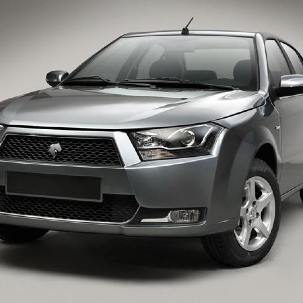 مقایسه تندر ۹۰ و دنا: زیبای ایرانی یا زشت رومانی؟