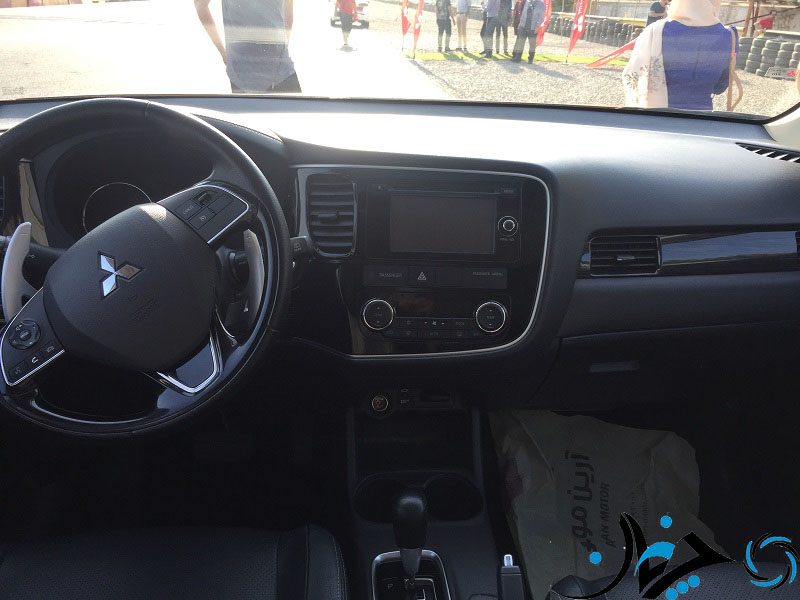 تست رانندگی میتسوبیشی اوتلندر در پیست آزادی!