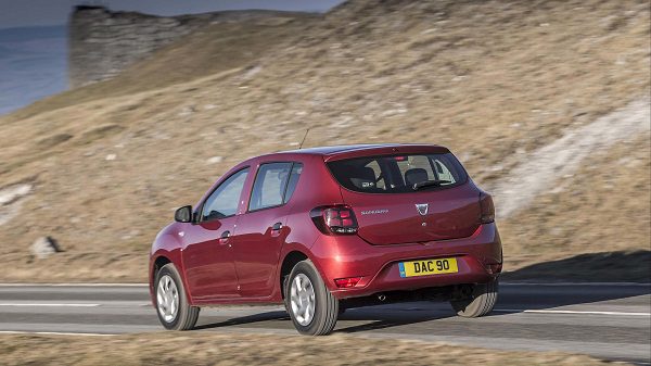 افتخار داچیا به نداشتن تکنولوژی بی‌معنی!