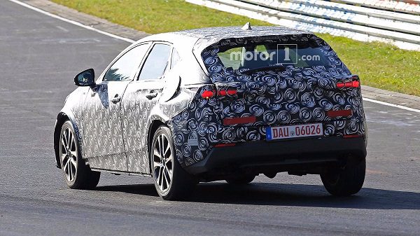 تصاویر جاسوسی از نسل بعدی تویوتا پریوس V