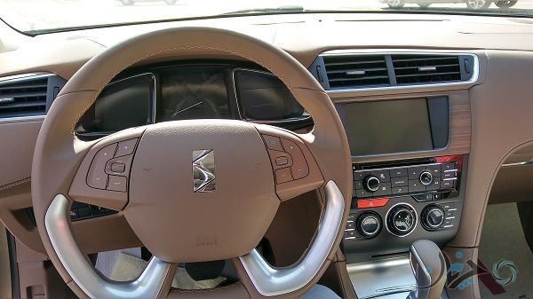 تجربه کوتاه رانندگی با DS5 LS؛ شیکِ فرانسوی!