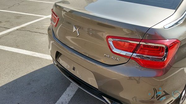 تجربه کوتاه رانندگی با DS5 LS؛ شیکِ فرانسوی!