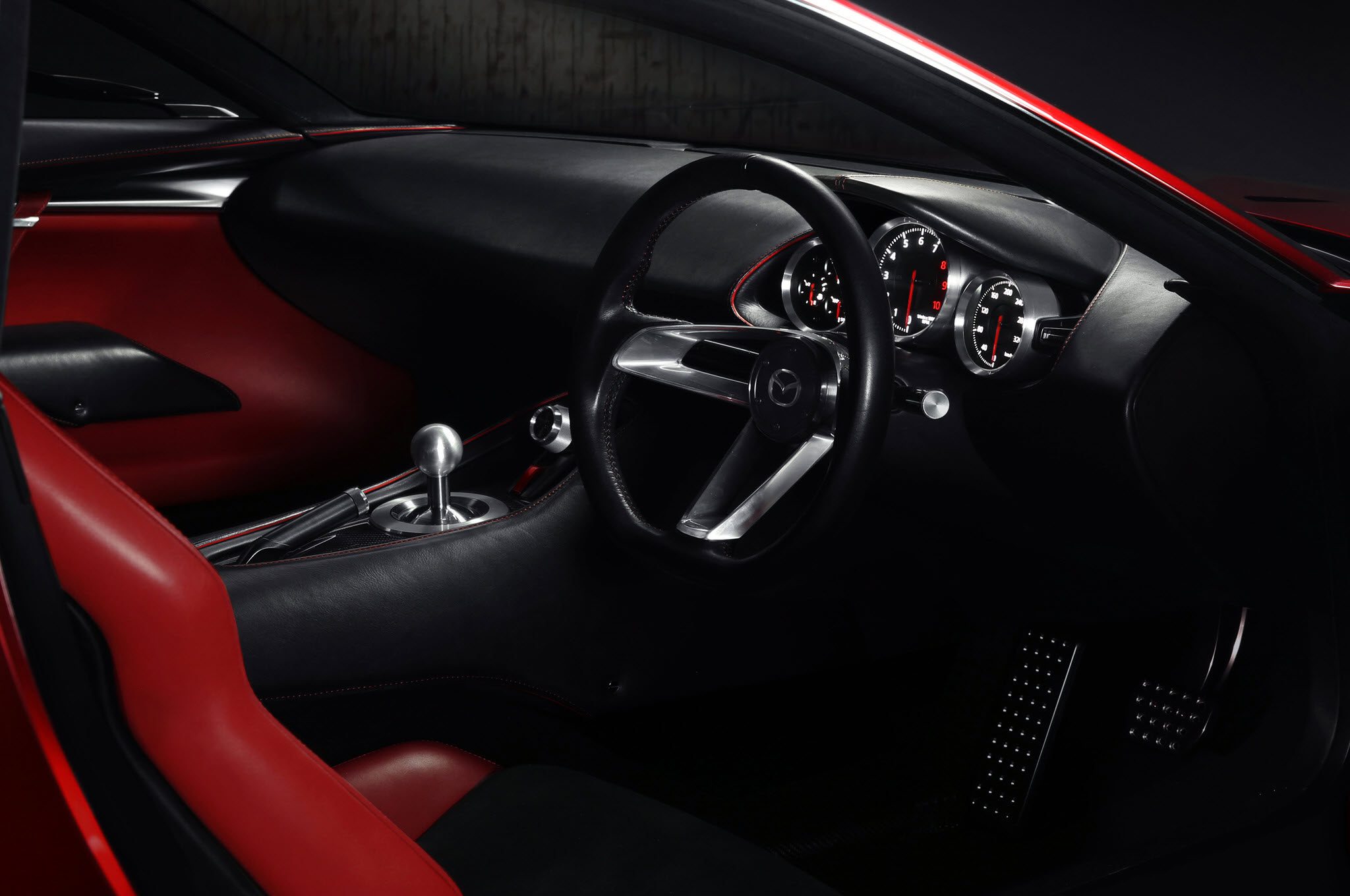 احیا یا طغیان؟مقایسه ی Vision coupe با RX Vision شرکت مزدا!