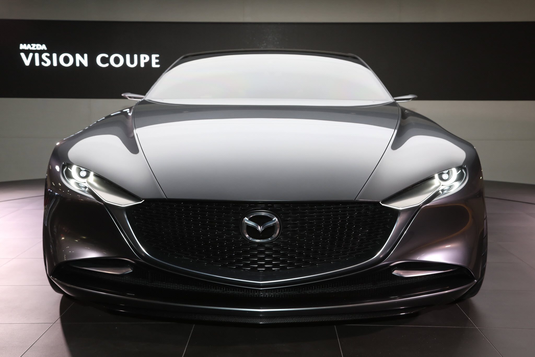 احیا یا طغیان؟مقایسه ی Vision coupe با RX Vision شرکت مزدا!