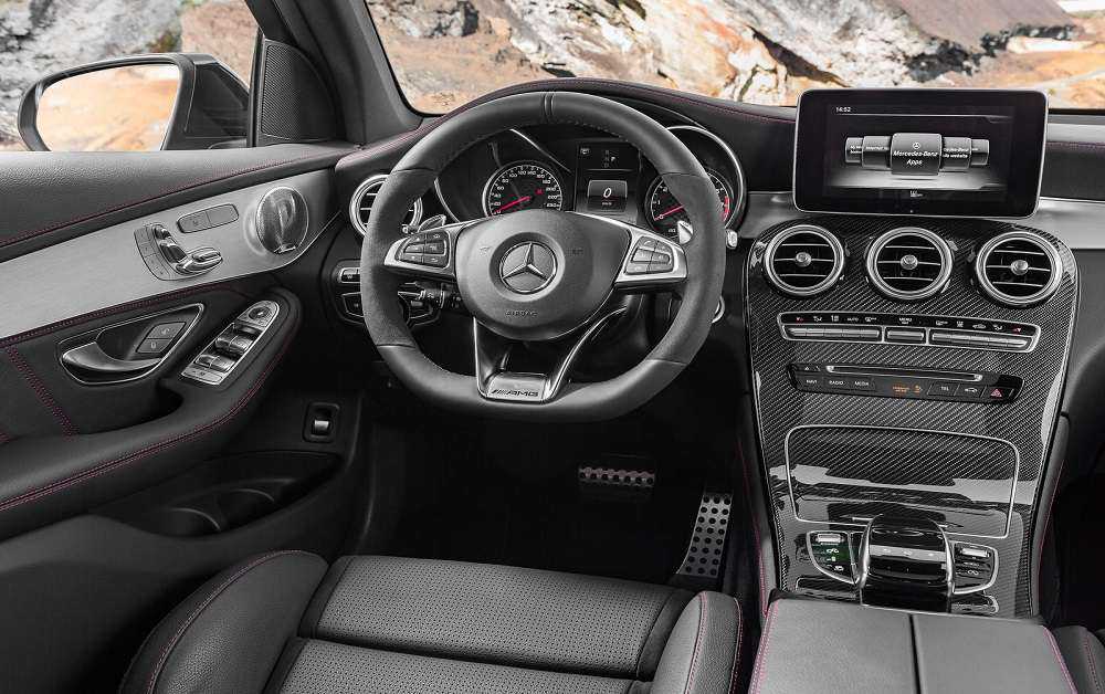 ایمنی مرسدس بنز کلاس GLC توسط IIHS مورد بررسی قرار گرفت