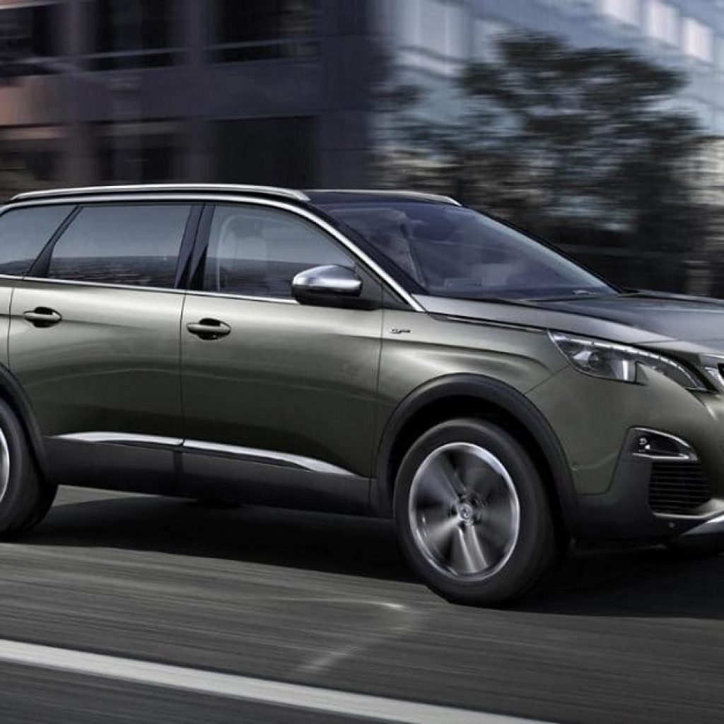 پژو ۵۰۰۸، مینی ونی شبیه به شاسی بلند!