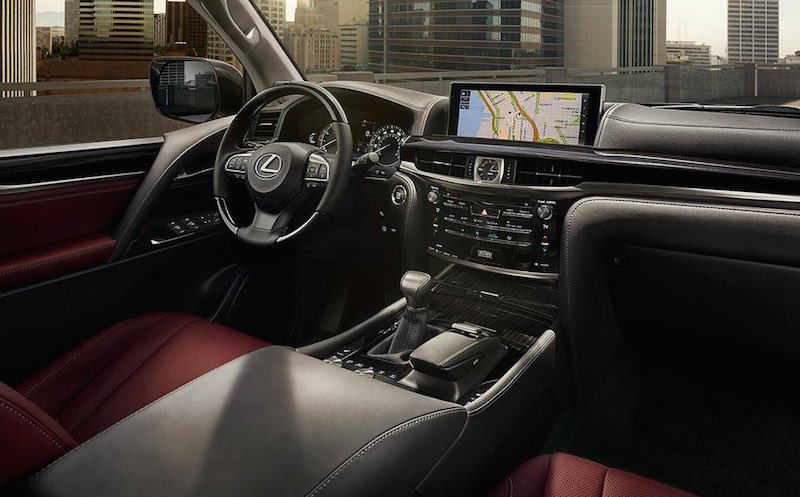 نگاهی کوتاه به شاسی‌بلند لکسوس LX-570 بیندازید! (ویدئوی اختصاصی)