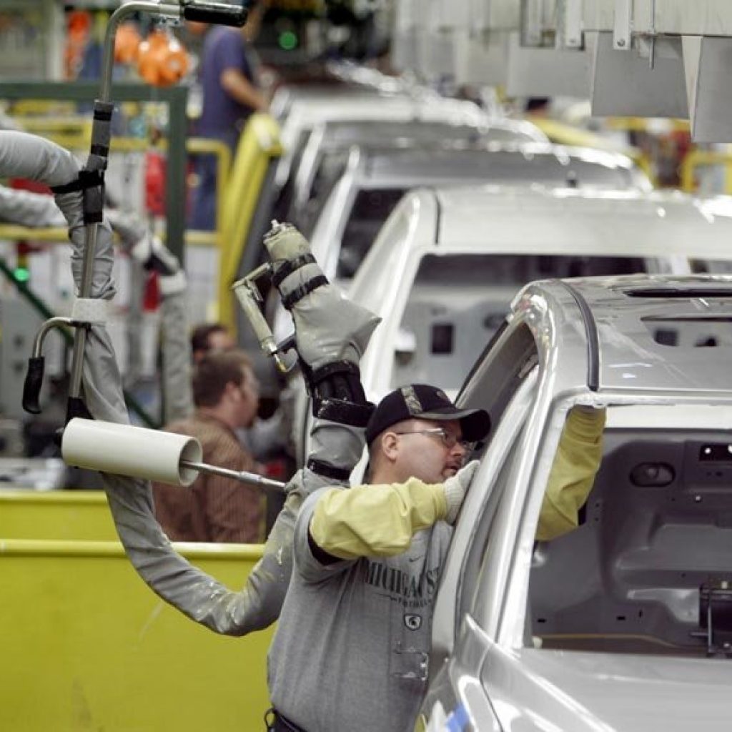 خودروسازان بین المللی، بازار خود را به ایران نمی‌دهند!