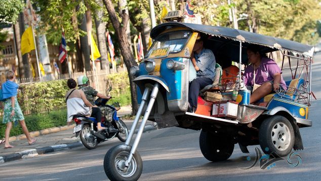 10 تاکسی‌ جالب جهان را ببینید؛ از بیتل تا BMW!