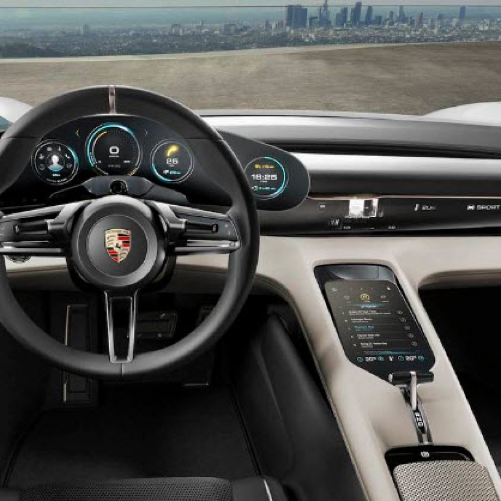 استراتژی جدید شرکت پورشه، این بار از نوع برقی!