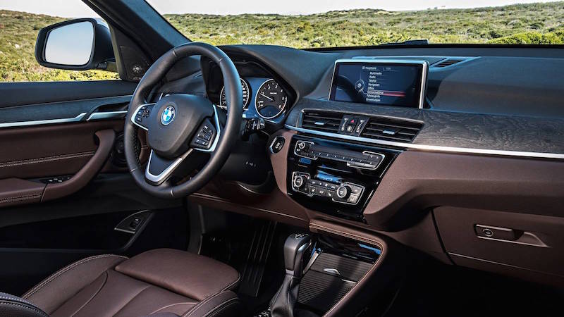 بررسی کراس‌اوور بی‌ام‌و X1 (ویدئوی اختصاصی)