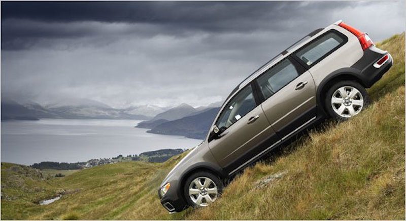 در سرازیری ها چه گونه رانندگی کنیم؟ (ویدئوی اختصاصی)