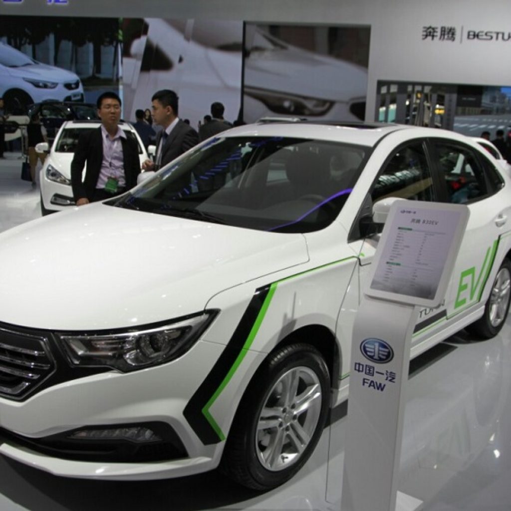 بسترن B30، چینی الکتریکی جدید!