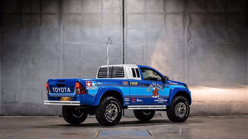 تویوتا هایلوکس بروزر با کنترل از راه دور، اسباب بازی بزرگسالان