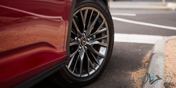 بررسی لکسوس RX200t؛ سفینه فضایی!