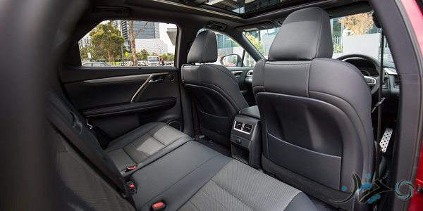 بررسی لکسوس RX200t؛ سفینه فضایی!