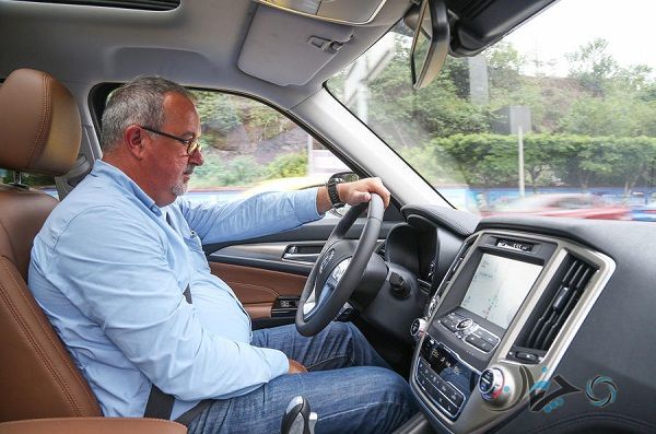 بررسی چانگان CS95؛ امپراتورِ دورگه !