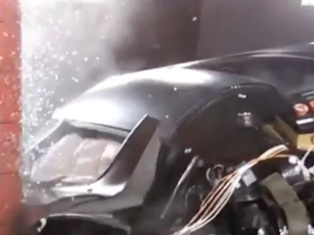 کویینگزاگ و آزمایش های تصادف خیره کننده روی Regera به همراه فیلم!