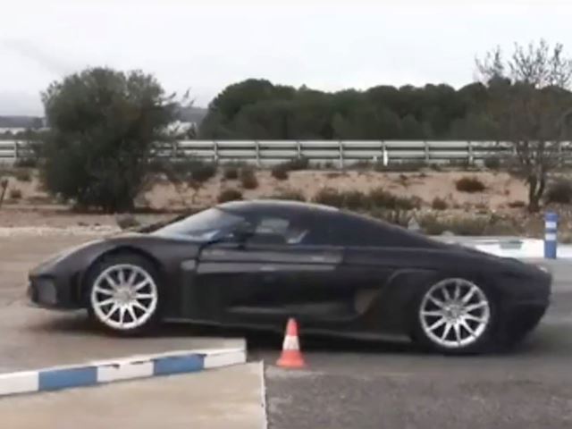 کویینگزاگ و آزمایش های تصادف خیره کننده روی Regera به همراه فیلم!