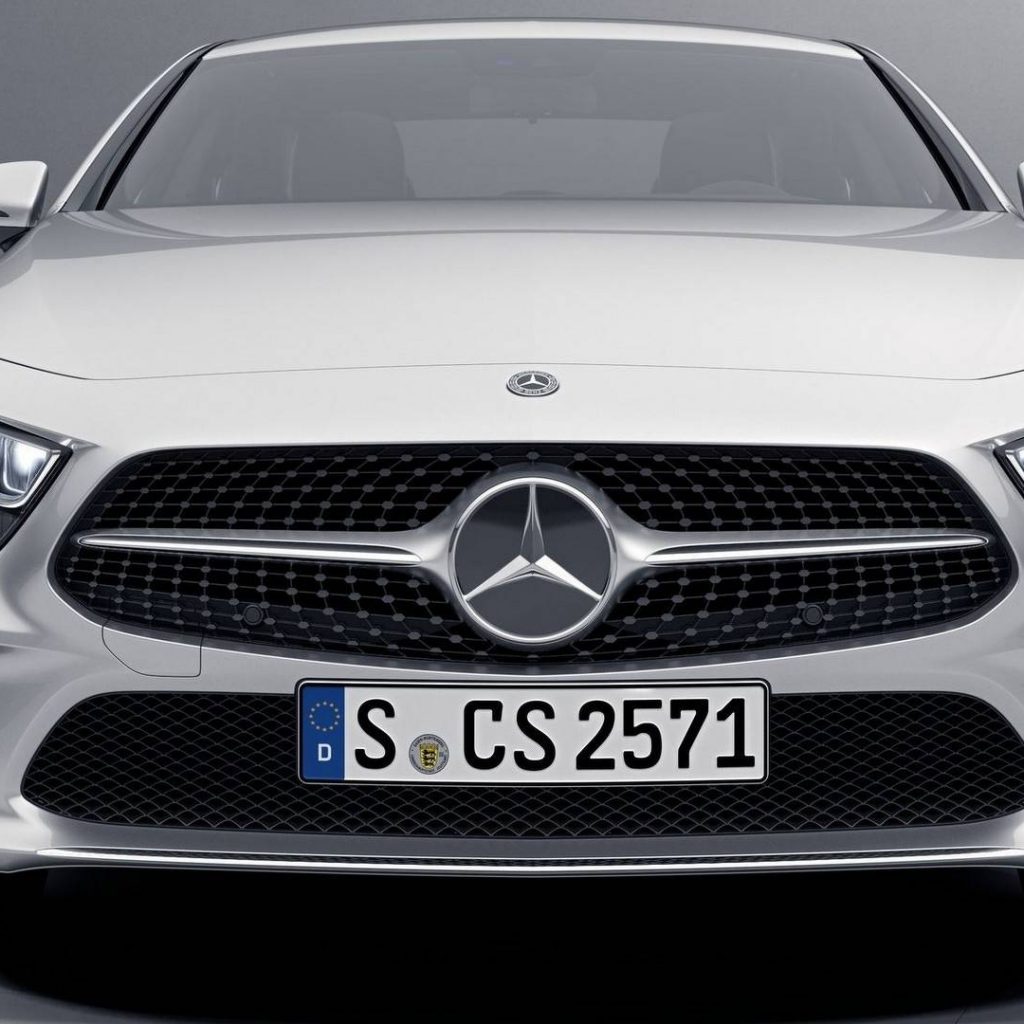 نگاهی کوتاه بر Mercedes CLS؛ خوش چهره آلمانی!