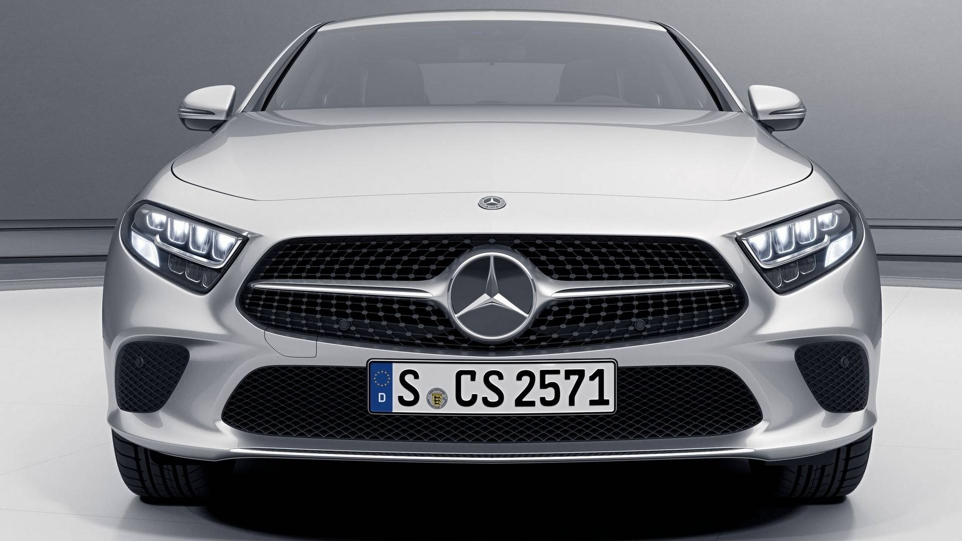 نگاهی کوتاه بر Mercedes CLS؛ خوش چهره آلمانی! نگاهی کوتاه بر Mercedes CLS؛ خوش چهره آلمانی!