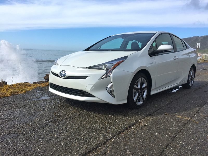 چرا موفقیت خودروهای الکتریکی در ایران بعید بنظر می‌رسد