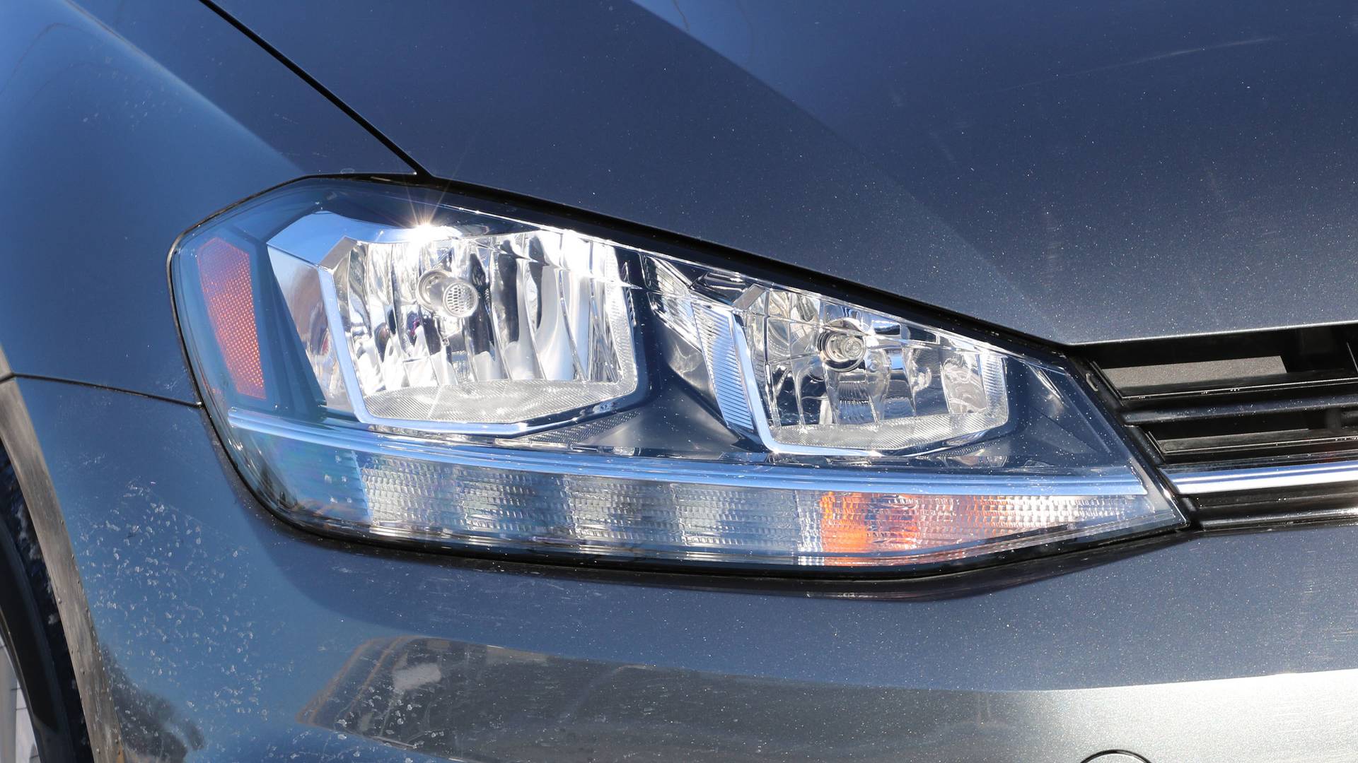 بررسی Volkswagon Golf 2018؛ هاچبک دوست داشتنی آلمانی!