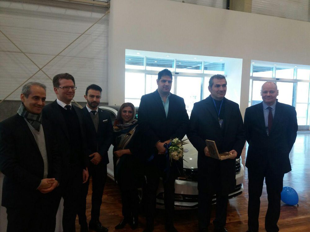 خودروهای فولکس واگن تیگوان و پاسات به مشتریان تحویل داده شد + تصاویر